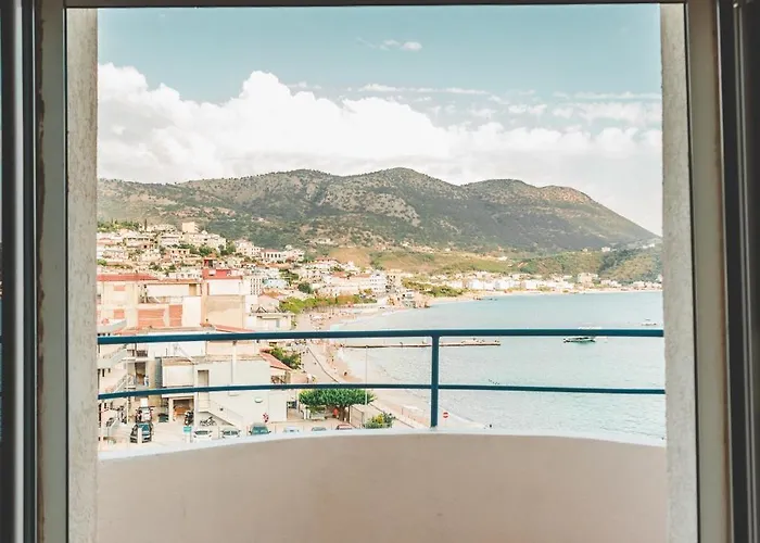 Coastal Bliss Apartament *